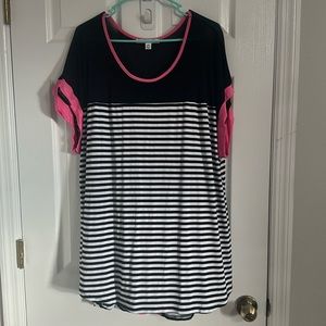 Striped Shirt with slit in the back